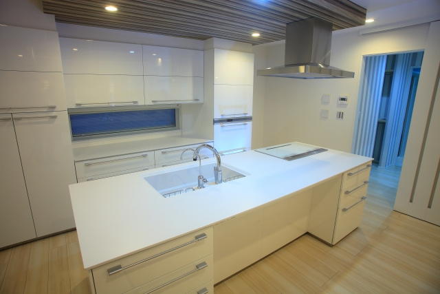 マイホームのキッチンに重要なのは？動線を考えたレイアウトを解説！の画像