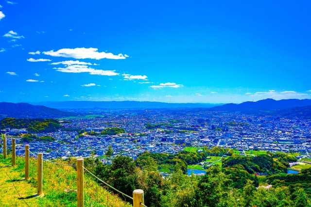 福岡県小郡市に移住する魅力や住宅支援について