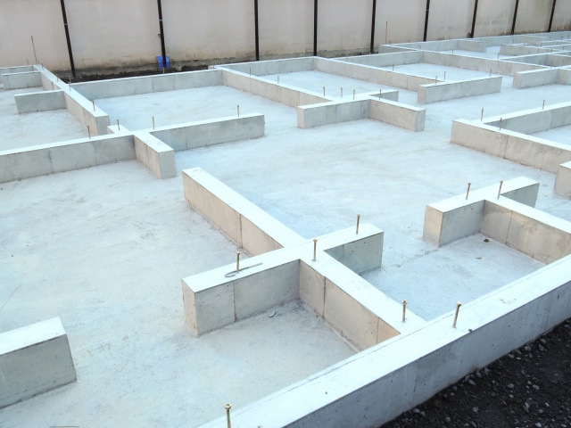 新築一戸建ての強度を左右する基礎工事とは？工程とチェックポイントを解説！