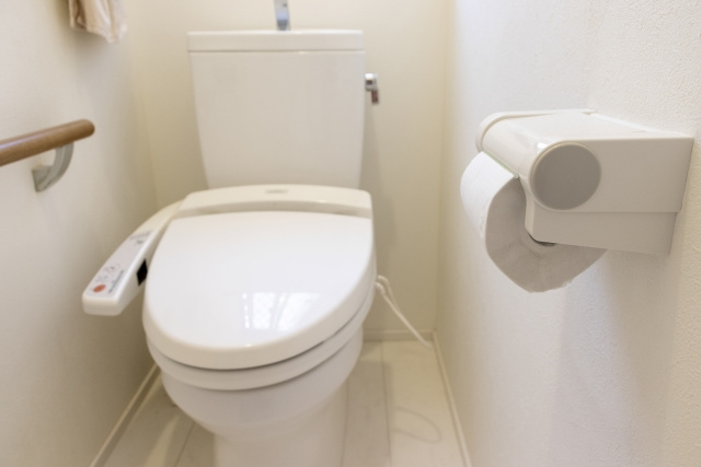 賃貸物件の温水洗浄便座は後付け可能？後付けする場合は業者に依頼しようの画像