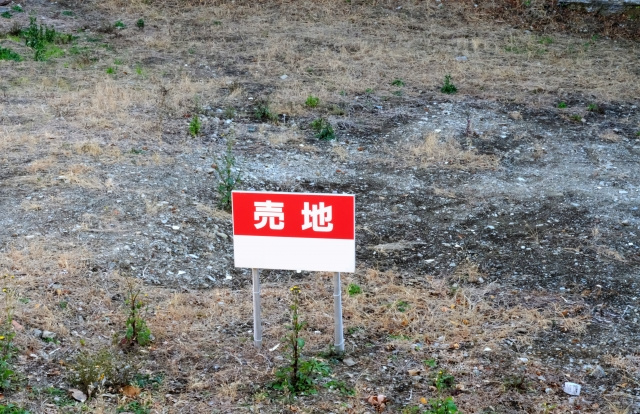土地の売却は更地のほうがおすすめ？家を解体する前によく考えよう！の画像