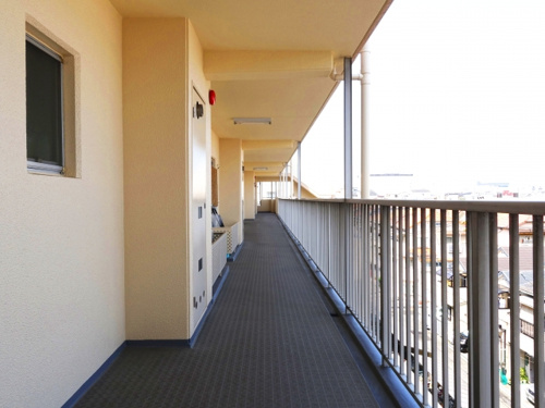 私物放置はクレームのもと！賃貸物件の共用廊下はマナーを守ろう