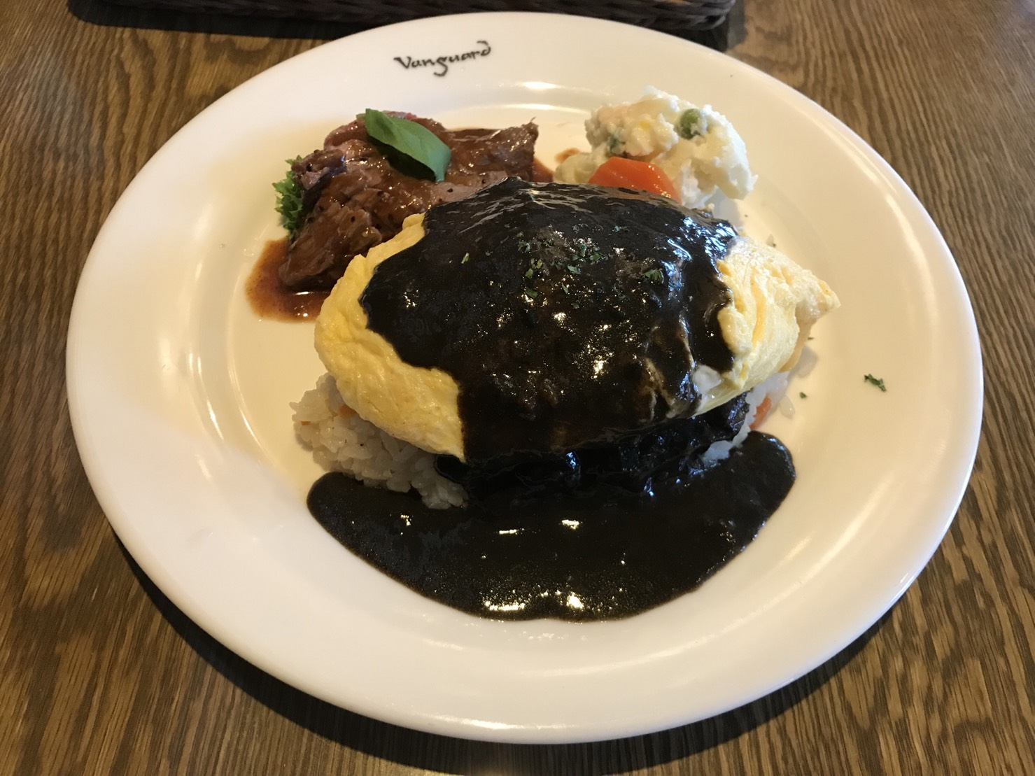 喫茶店のランチの画像