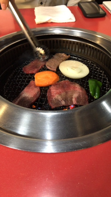 焼肉食べて元気もりもり今井さんの画像