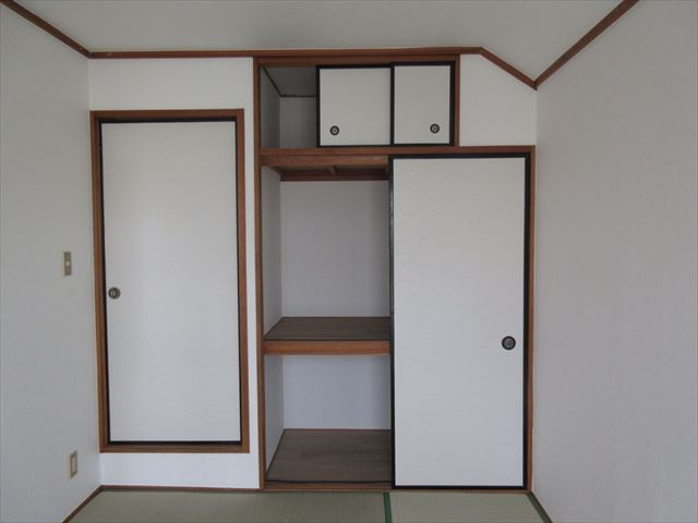 押入をデスクに大変身！！の画像