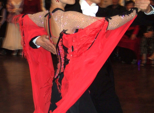 海老名市周辺でおすすめのダンススクールとは？人気のスクール2選！