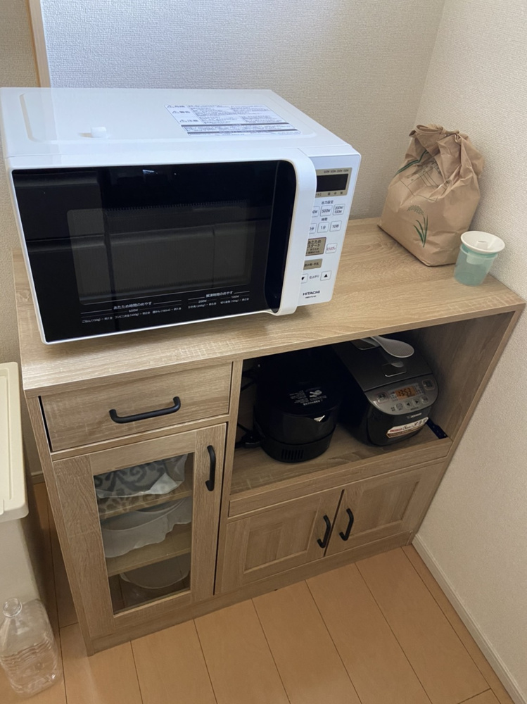 食器棚組み立てる②の画像