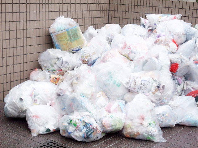 賃貸物件のゴミ問題！？＃ゴミ捨て場＃敷地内ゴミ置き場の画像