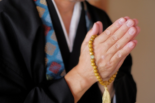 蛍池周辺でファミリーにおすすめのお寺はここ！人気の「圓満寺」と「長寿寺」