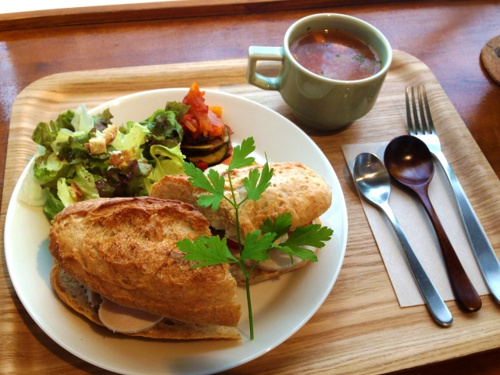 鎌倉市大船で人気の軽食店「ラヴァンデリ」と「AGIO natura」