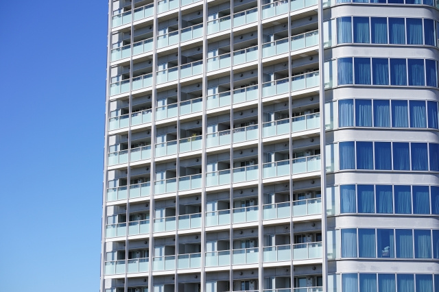 人気のタワーマンション！不動産売却に最適なタイミングとは？