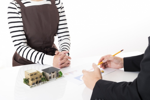 不動産売却では売却の理由を不動産会社に伝えるべきか？