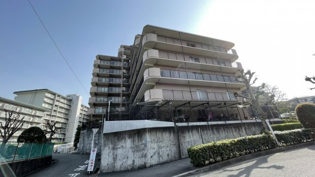 おすすめ物件■最上階 ■3方向バルコニーの角部屋 穂積台グランドコーポの画像