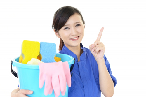 クロスの黄ばみを効果的に掃除するには？原因やおすすめのグッズも紹介