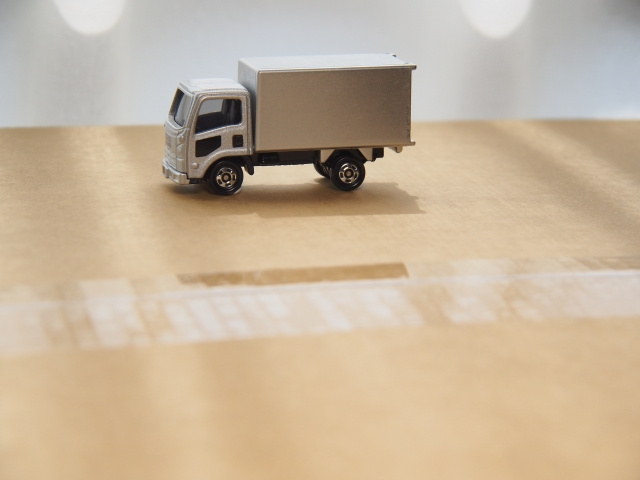 宅配ボックスのメリットをご紹介！戸建てに設置で荷物をいつでも受け取れます！の画像