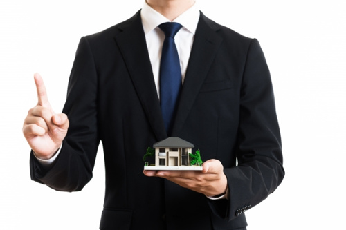 不動産の売却は自宅に住みながらでも可能？コツと注意点を押さえよう！