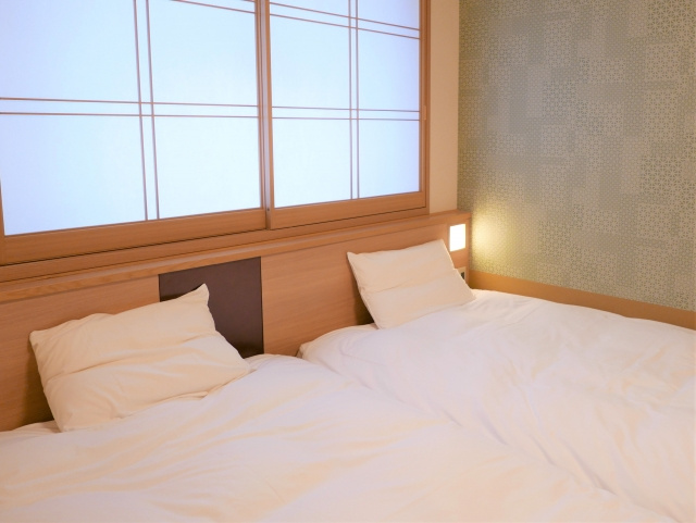 賃貸物件の和室にベッドを置くのは可能？テクニックや注意点をご紹介！