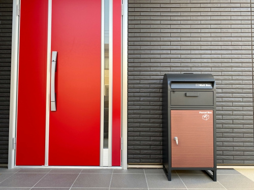 戸建てを新築するなら宅配ボックスを設置すべき？メリットや注意点もご紹介