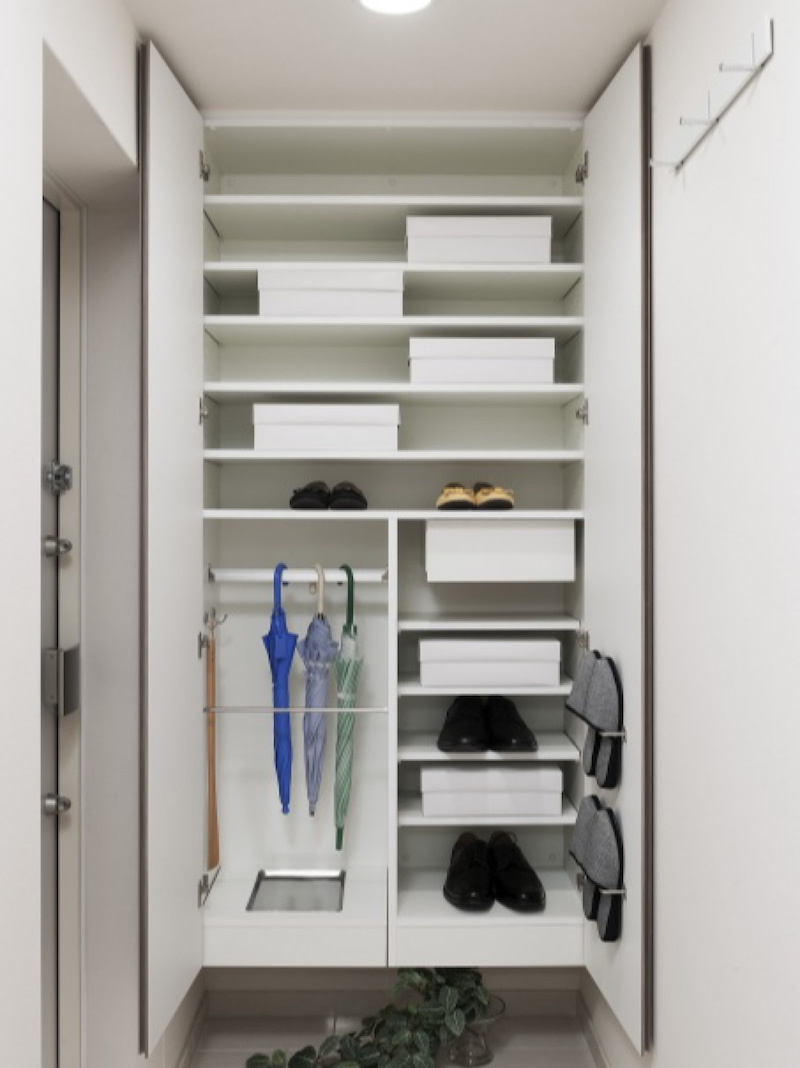 シューズクロークとシューズボックスの画像