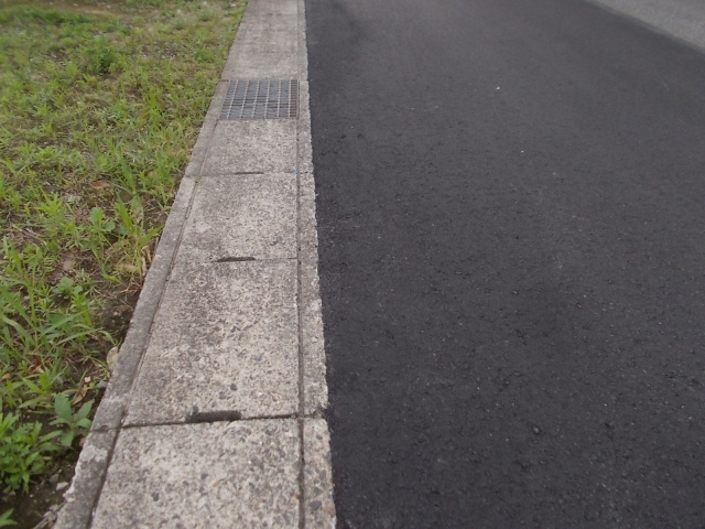 その土地は家を建てられる？建築基準法における接面道路とは？の画像