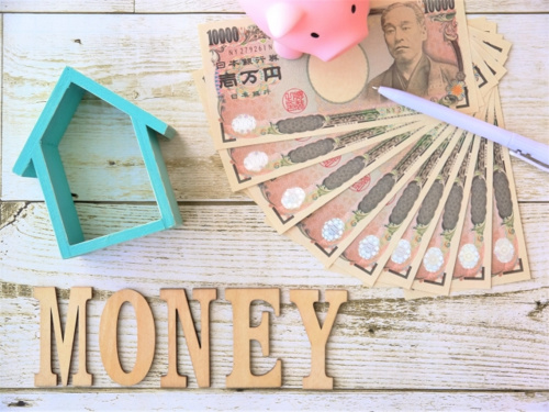 マイホーム購入時に必要な頭金と手付金とは？違いや注意点をご紹介