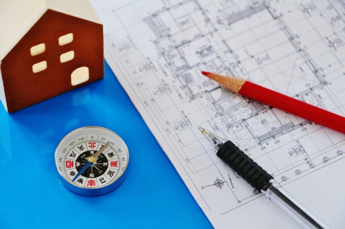 マイホームの方角を決めるなら？玄関と水回りのおすすめの方角を解説