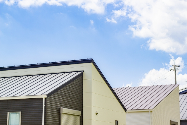 越境の原因は何？屋根が越境している不動産を売却するための対処法とは