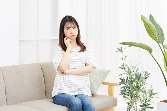 壁にできたへこみは誰が責任を取るの？