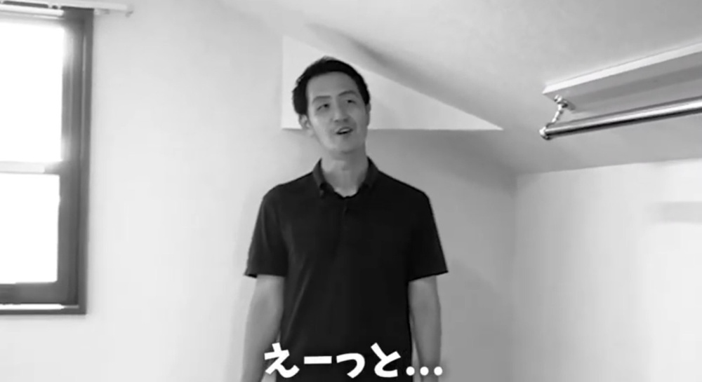 カメラの前の杉山氏の画像