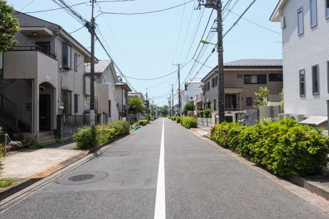 私道と公道の違いとは?建築基準法における道路の種類について|大阪市の不動産|株式会社イングレイヴ