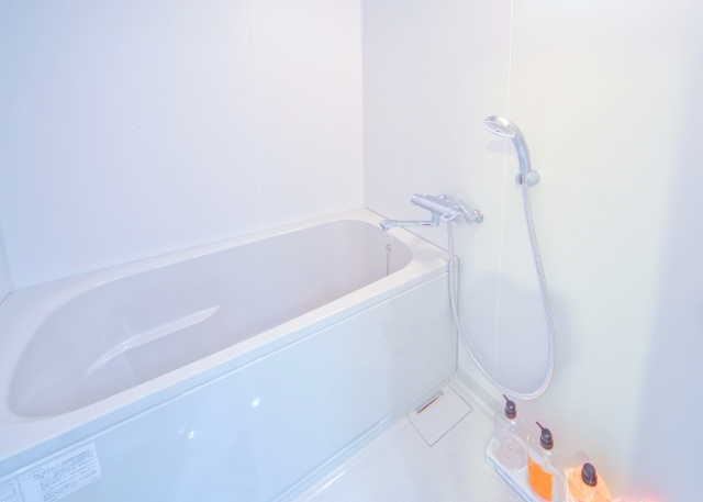 浴室のカビは一年中いる！？