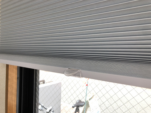 ハニカムスクリーン取手