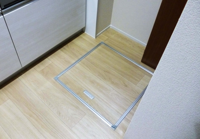 賃貸にもあると便利な設備「床下収納」のメリットと注意点とは