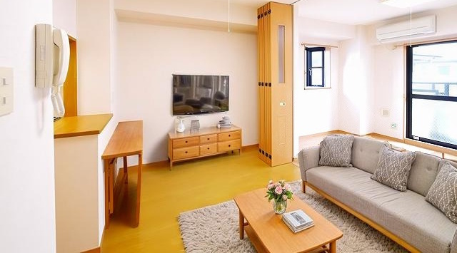 【ルームツアー】アンソレイエ｜ウォークインクローゼット・オートロック付きマンション！寮より広いお部屋に住みたい方必見です♪の画像