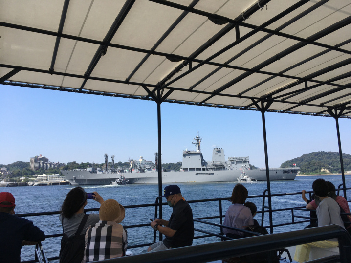 横須賀軍港めぐりの画像