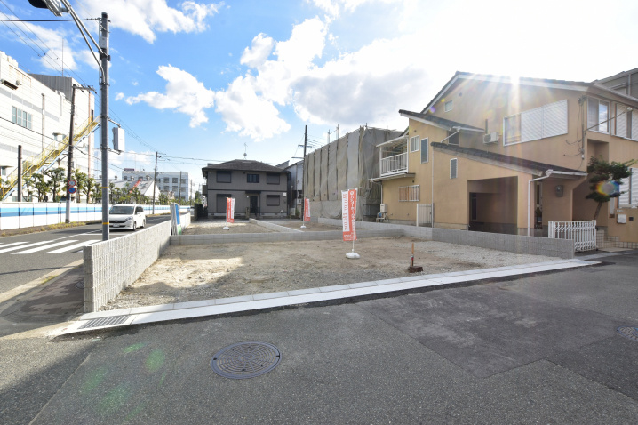 【現場進捗】尼崎市南塚口町7丁目新築戸建｜全3区画の最新情報です。の画像