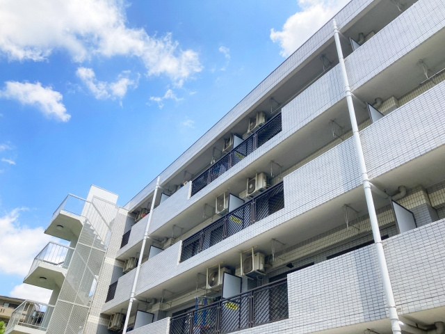 賃貸物件の「中部屋」の家賃はどれくらい？騒音や換気の方法についてご紹介