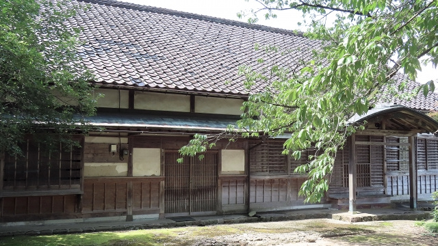 長屋とはどんな建物？売却するにはどうすれば良いのか解説