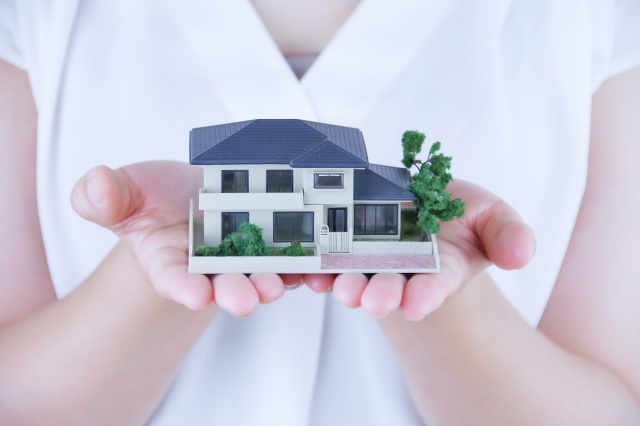 空き家を売りたい場合の適切な対処法は？そのままの状態？更地にするべき？の画像