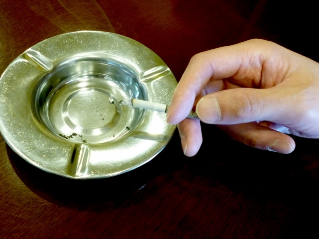 賃貸物件で喫煙をするとどうなる？タバコの臭いがつかない対策方法もご紹介！の画像