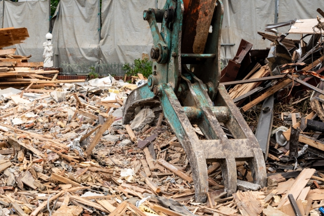 不動産売却の前に解体する付帯工事とは？工事の種類と費用を抑えるポイントをご紹介！