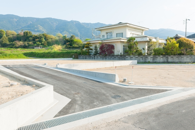 不動産の一部を売却するために必要な分筆とは？方法やメリットもご紹介の画像