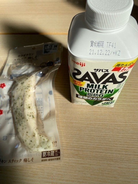ある日の昼食・・・の画像