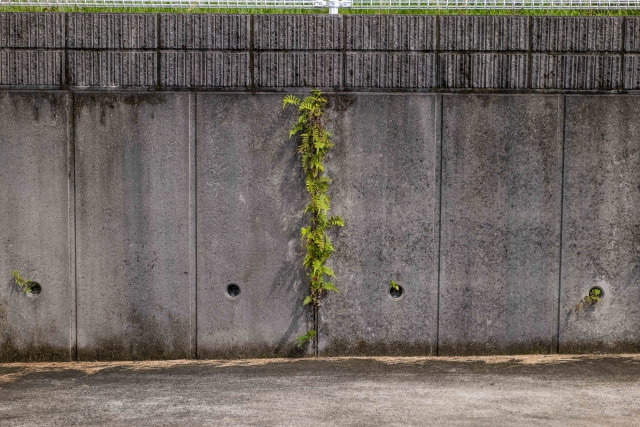 擁壁のある不動産物件を売却したいけど値段への影響はあるの 広島市の不動産売却 Milifeplus株式会社