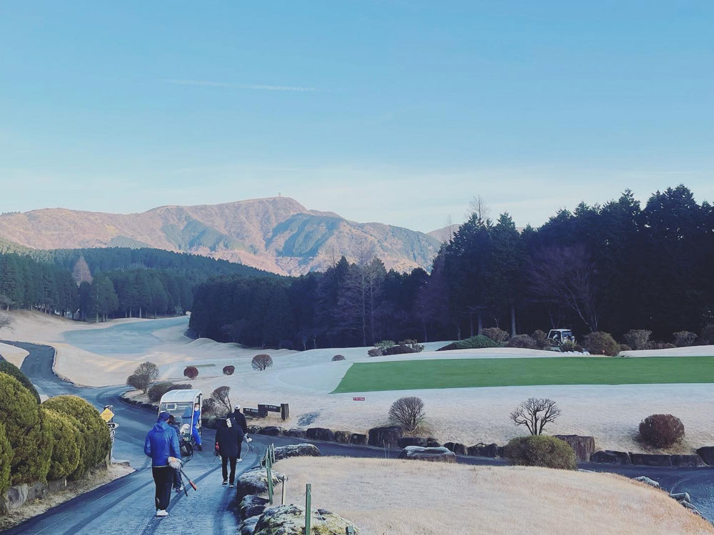 冬の箱根でゴルフの画像