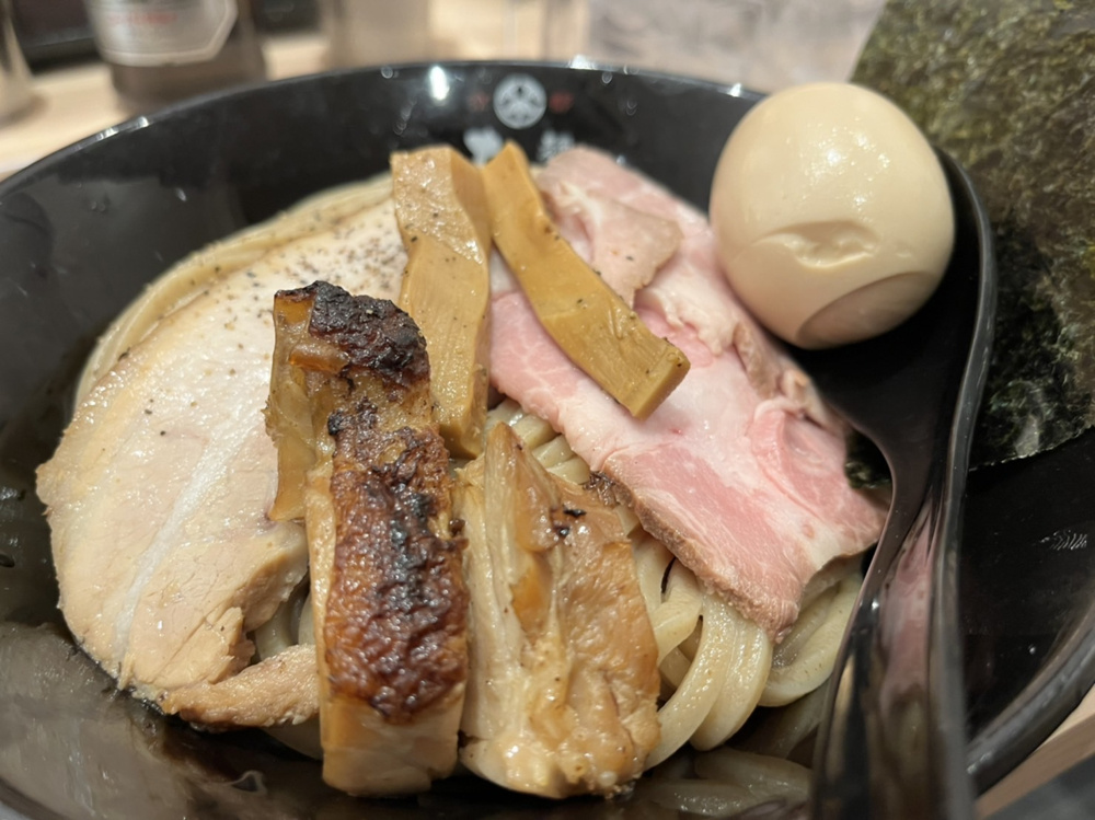 阪急洛西口の高架下エリアの画像