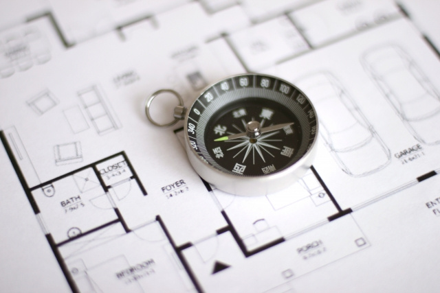 マイホームにおすすめの方角は？風水や日当たりなどから解説！