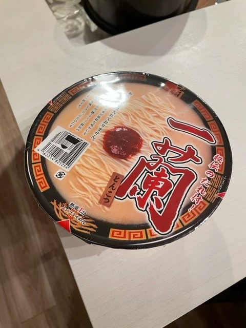 カップラーメンの画像