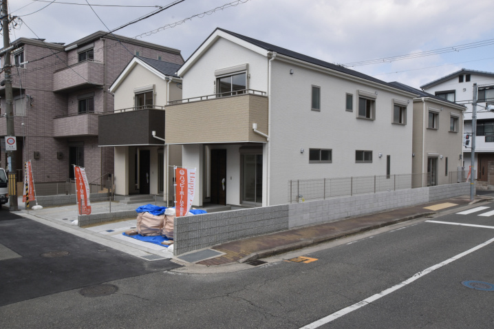 【現場進捗】尼崎市南塚口町7丁目新築戸建｜全3区画の最新情報です。の画像