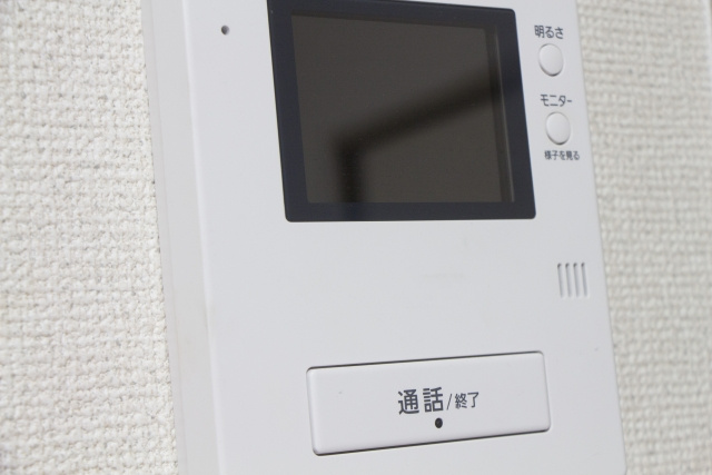 TVモニター付きインターホンが付いている賃貸物件のメリットを解説